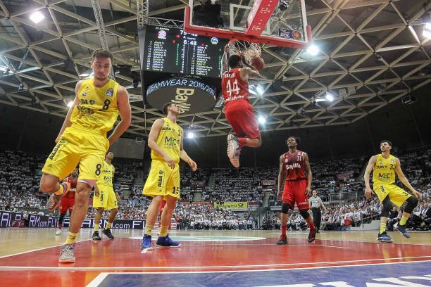 能缺席赛季 能缺席赛季