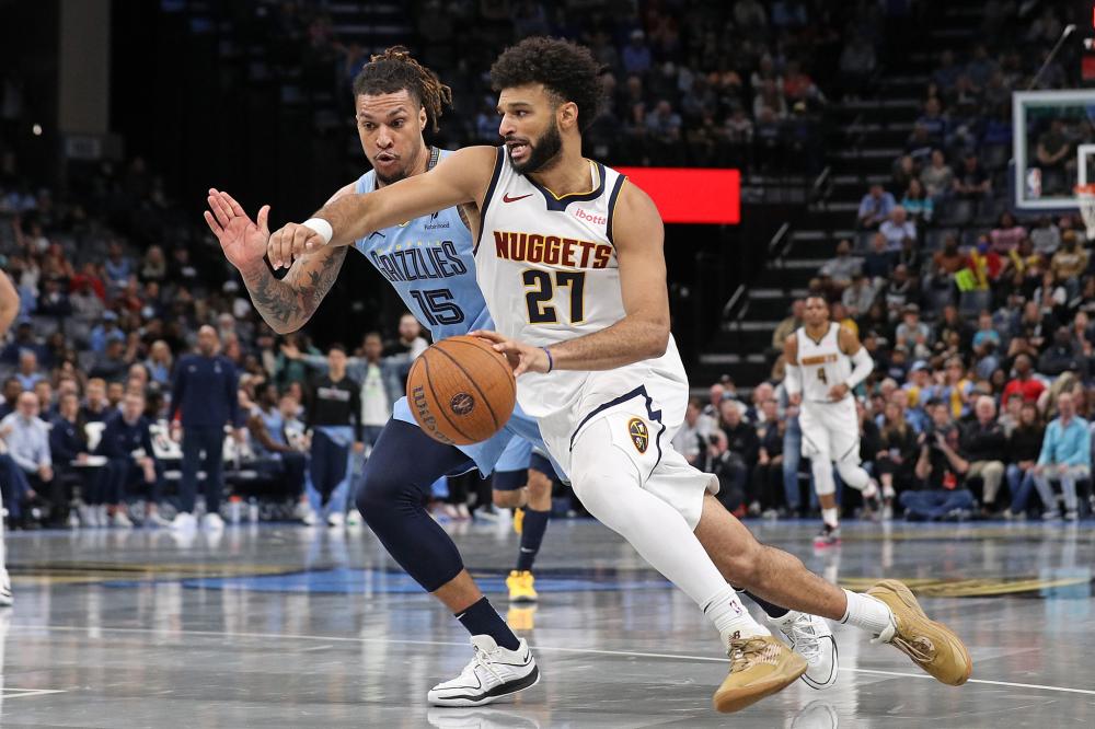 张丰羽等球 张丰羽等球