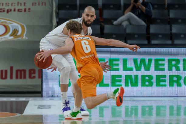 夺得冠军 夺得冠军